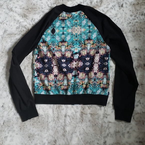 Light Spring Jacket- Size S - Picture 2 of 5